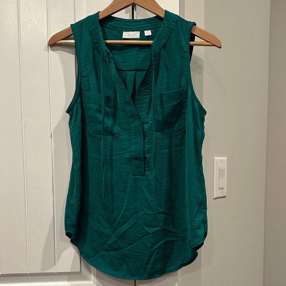 New York & Company Emerald Sleeveless Blouse